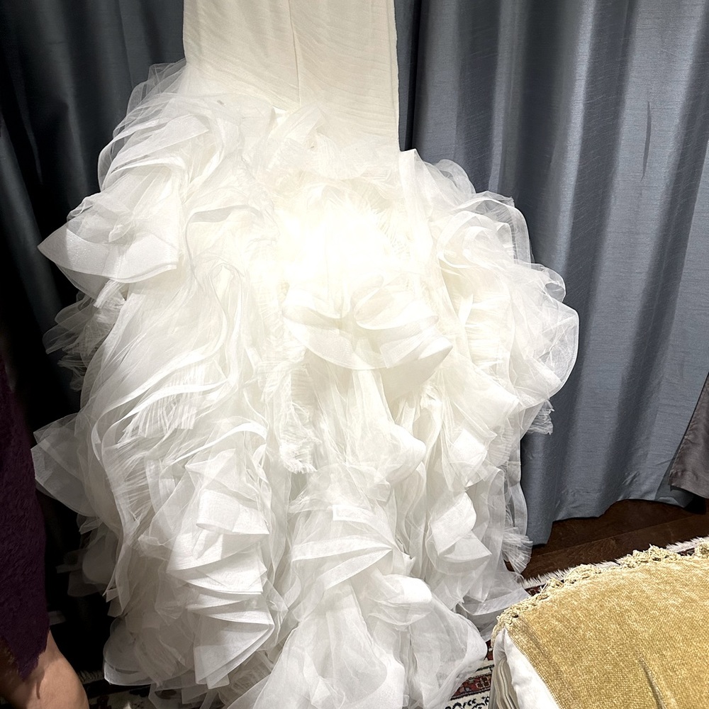 NEW-Pronovias wedding dress- “Mildred” size 8 - Picture 11 of 12